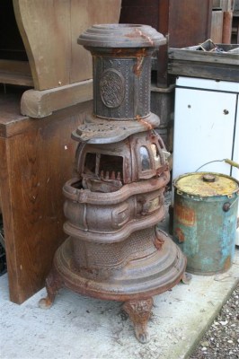 Stufa parigina in ghisa